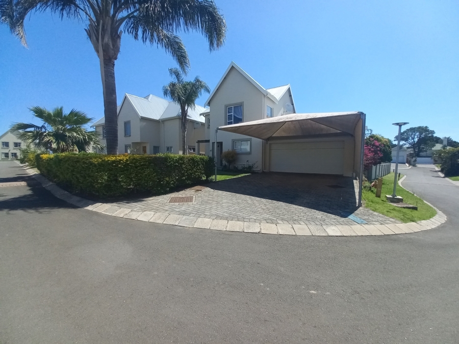 To Let 3 Bedroom Property for Rent in Gonubie Eastern Cape